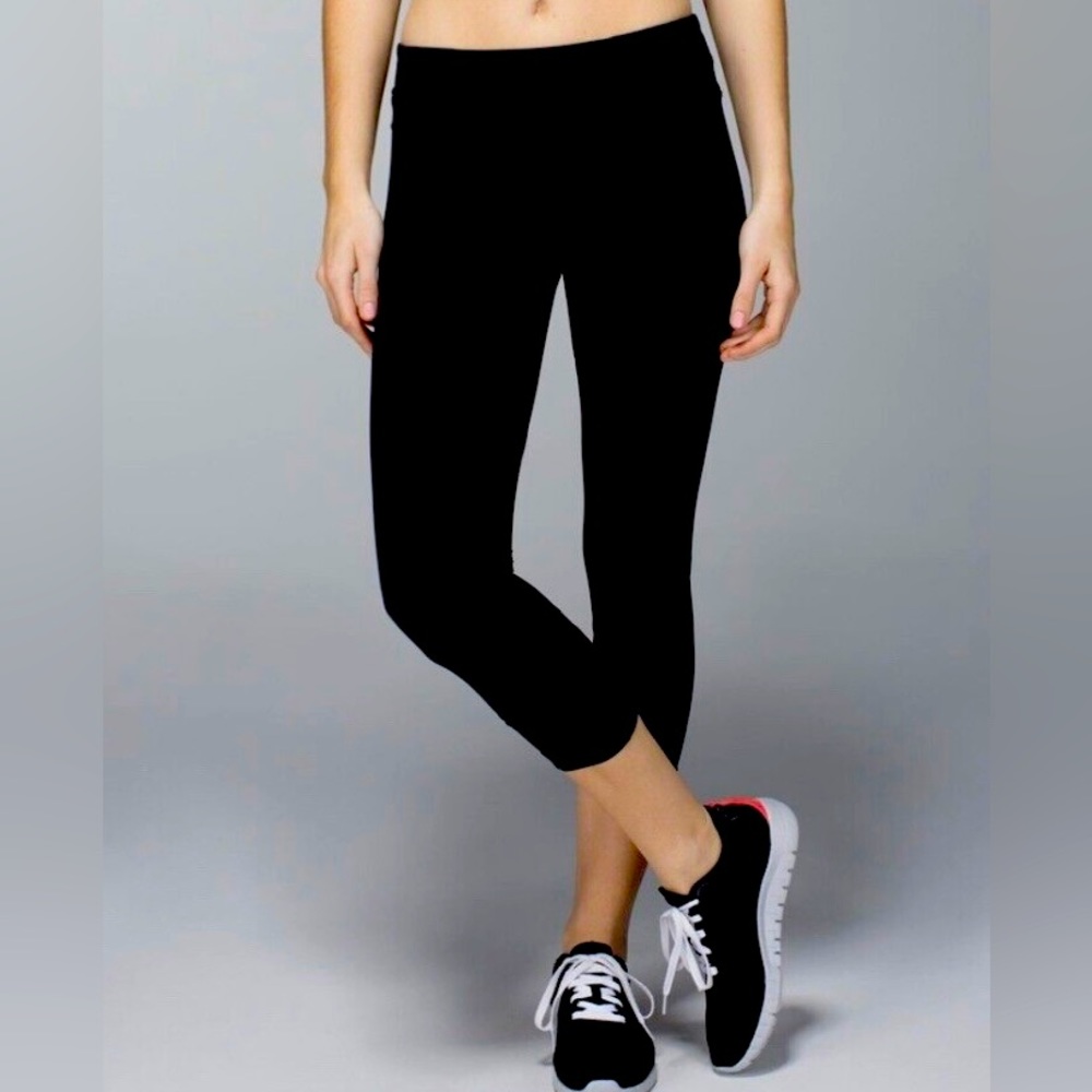 Lululemon Inspire Crop II *Luxtreme